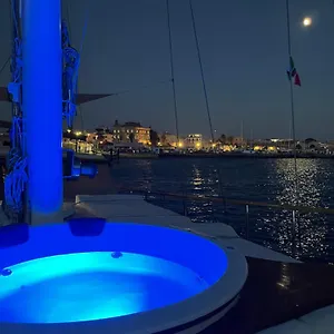 https://sicily-sea-charter-caicco-hande-capo-galera.sicilyhotelsitaly.net